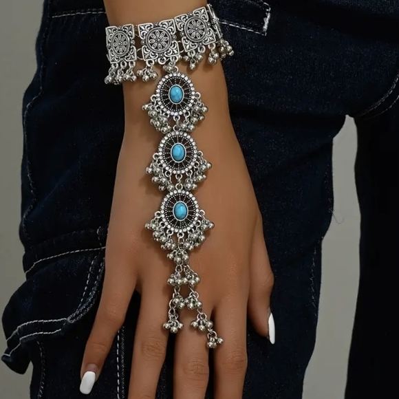 Exquisite Turquoise Embellished Mitten Bracelet - Vintage Bollywood Style, T4B1C - Picture 2 of 3